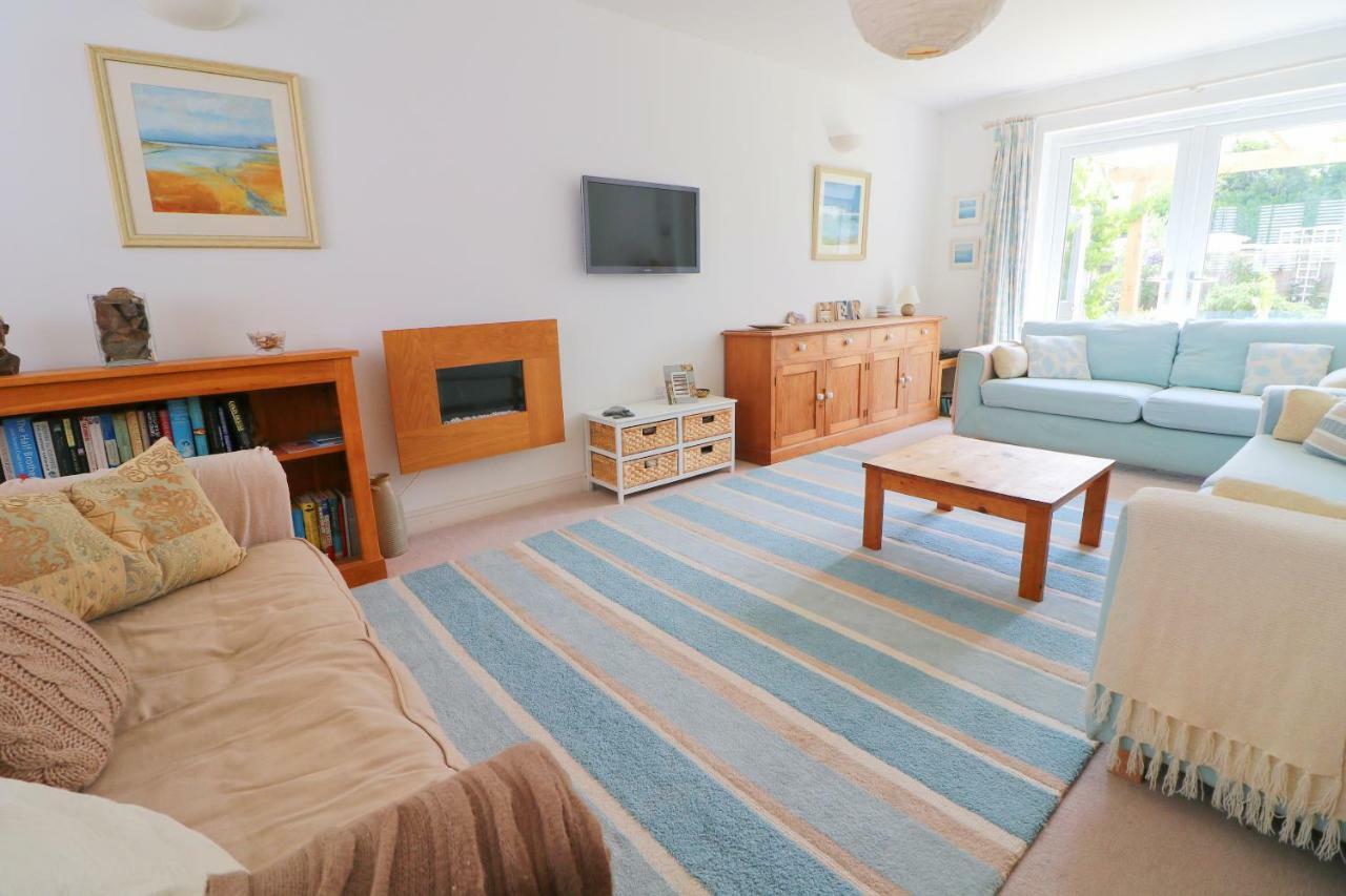 Modern Holiday Home Central St Merryn Extérieur photo