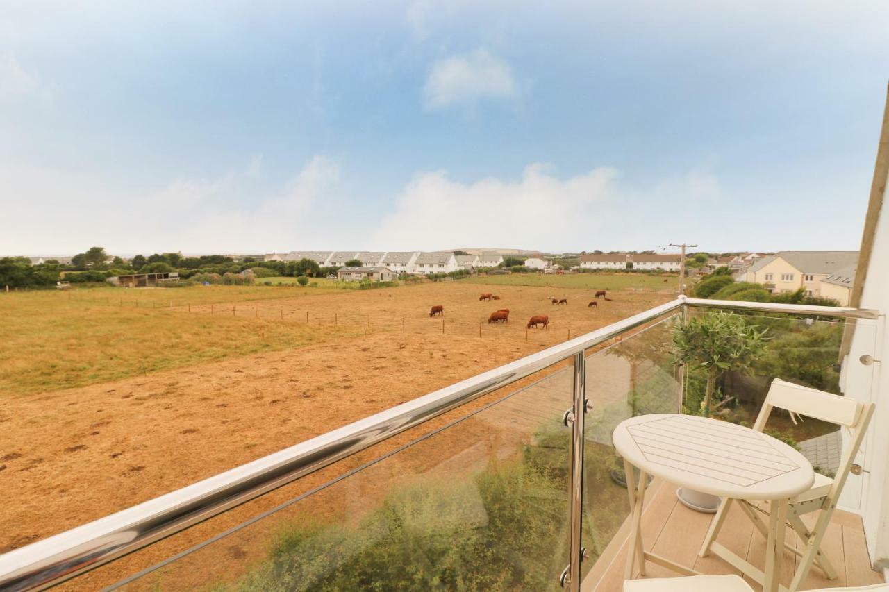 Modern Holiday Home Central St Merryn Extérieur photo