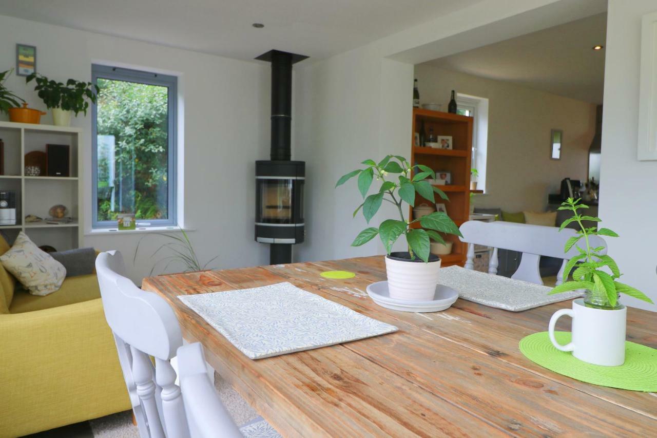 Modern Holiday Home Central St Merryn Extérieur photo